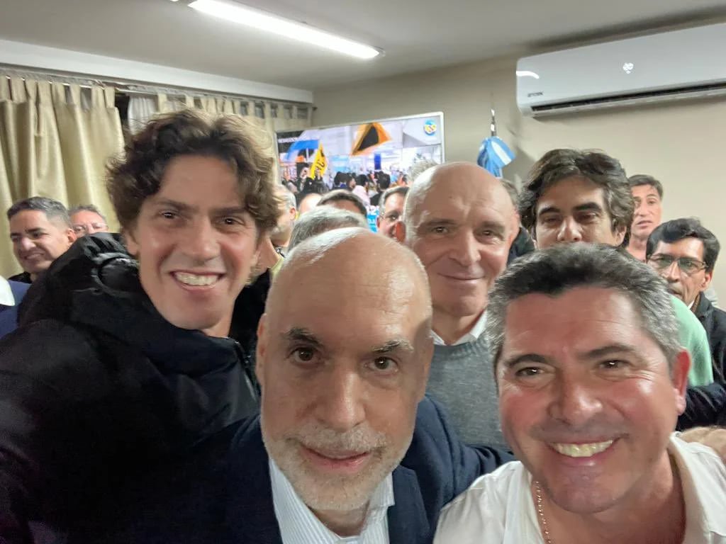 Larreta, Orrego, Lousteau y Espert, en el búnker donde se concentraron los festejos de Juntos por el Cambio