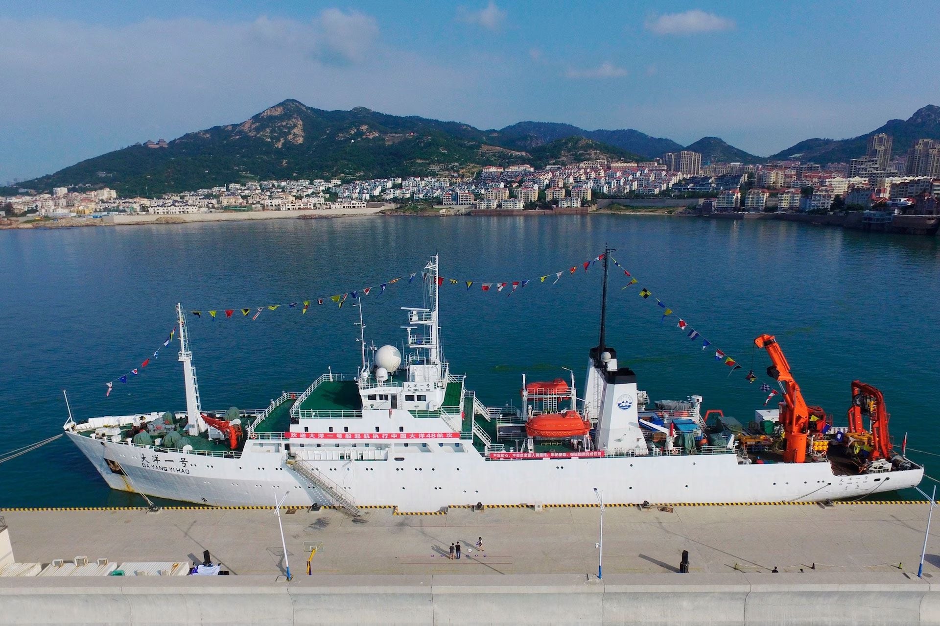 El buque chino Dayang Yihao, visto en julio de 2018, ha pasado tiempo en la zona Clarion-Clipperton, cerca de Hawái, realizando investigaciones para la minería de aguas profundas (Xue Hun/Imaginechina/AP)