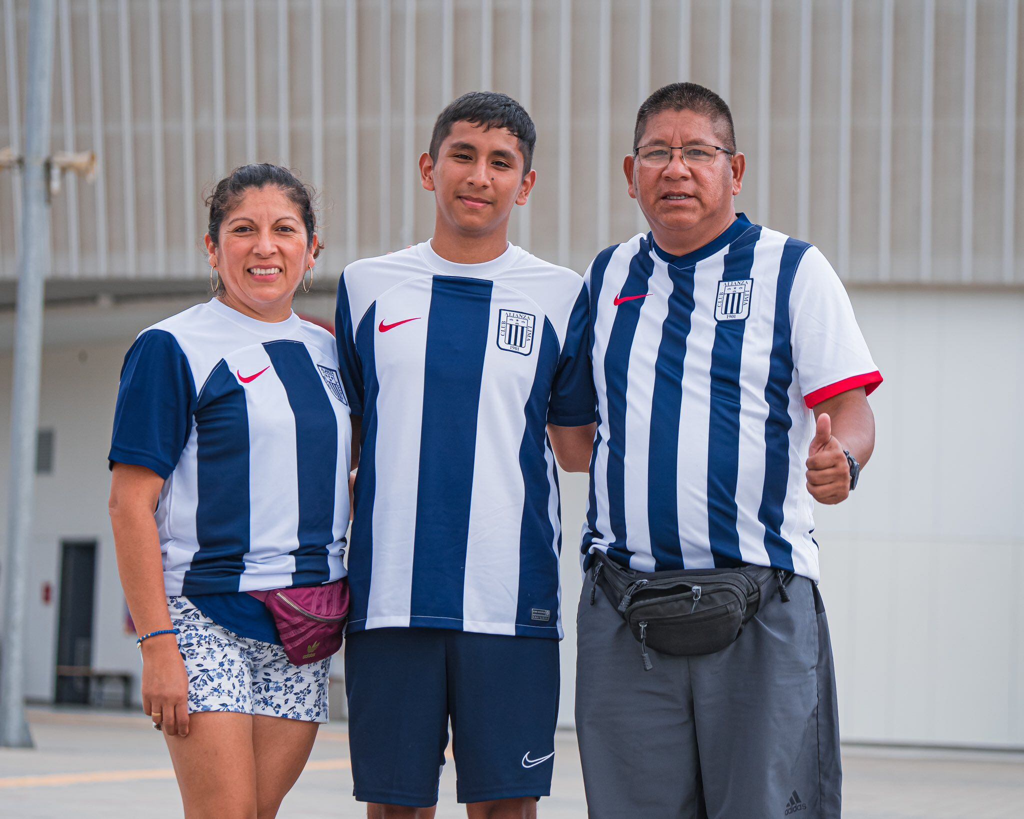 Alianza Lima vs Regatas Lima: fans arrive at the stage of the final of the LNSV