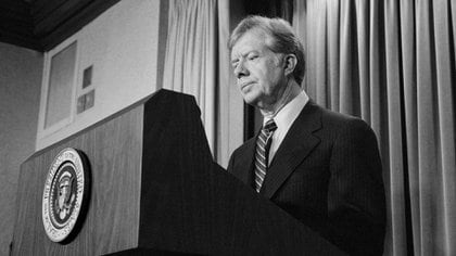 El presidente Jimmy Carter anuncia el 7 de abril de 1980 nuevas sanciones contra Irán como represalia por tomar rehenes de los Estados Unidos (Foto: Glasshouse Images/Shutterstock)