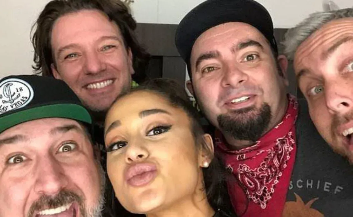 NSYNC se presentó junto a Ariana Grande en Coachella. Aunque Timberlake no estuvio presente, el show fue todo un éxito 
Foto: Twitter/Ariana Grande