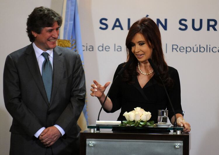 Cristina Kirchner junto a Amado Boudou, cuando el segundo era ministro de Economia. (FOTO NA: Daniel Vides)