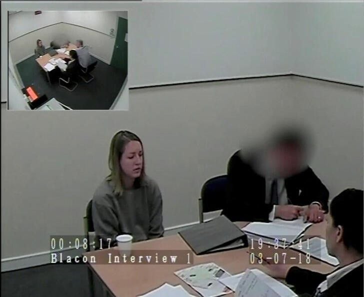 Lucy Letby habla durante su interrogatorio, en Cheste (Policía de Cheshire vía REUTERS)