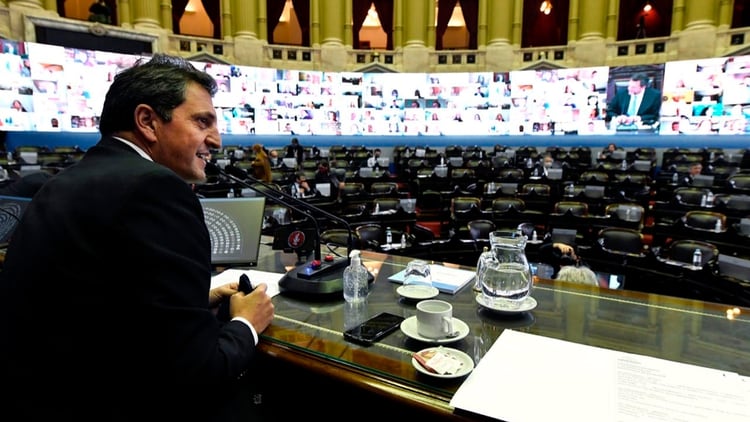 La cámara de Diputados aprobó el proyecto para regular la donación de plasma de recuperados de coronavirus. (Télam)