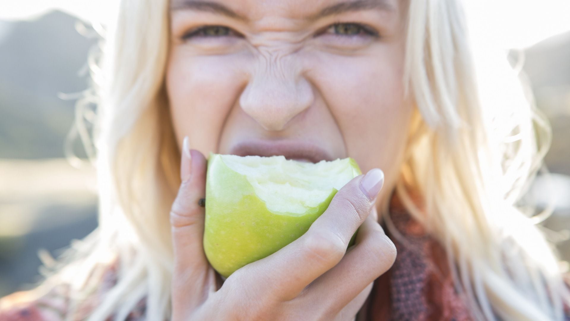 Las manzanas son ricas en fibra que es buena para nuestra salud intestinal (Getty)