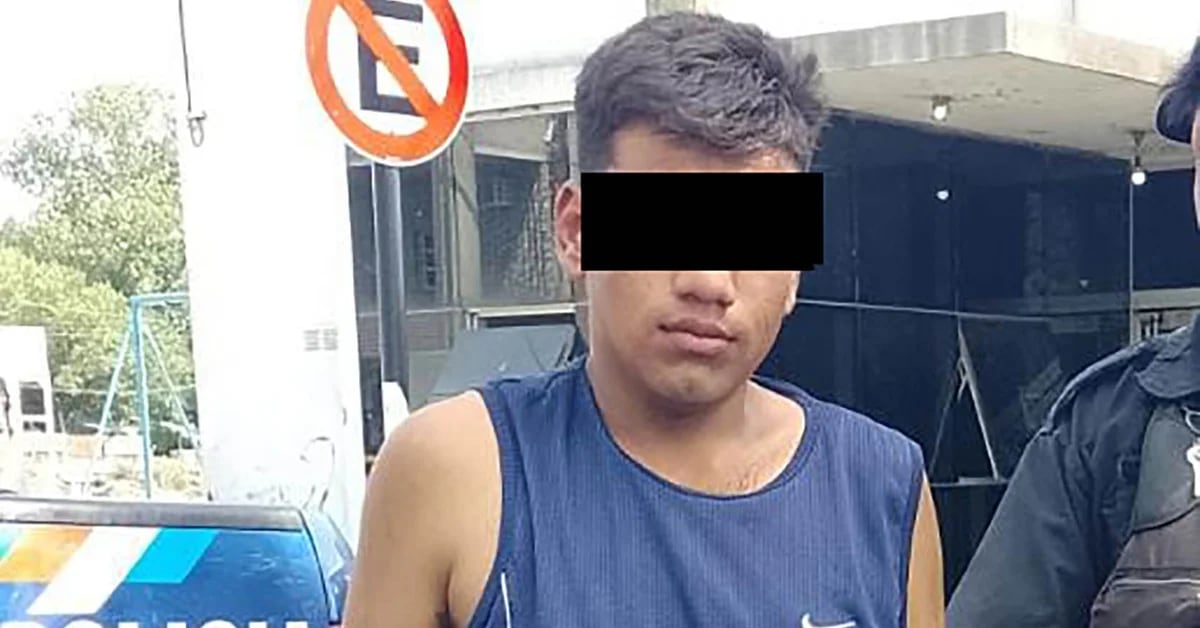 They arrested a young man accused of being the perpetrator of the crime of the 12-year-old boy in Rosario