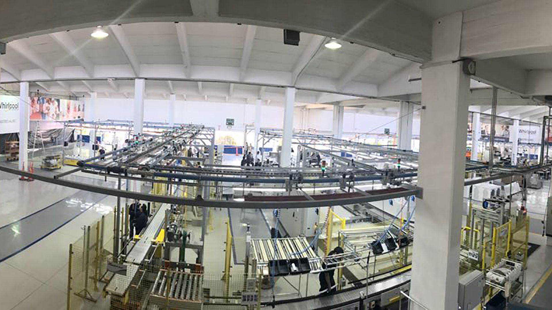 Esta es la planta de Whirlpool inaugurada en 2022 en donde fabrica lavarropas cuyo principal destino es la exportación