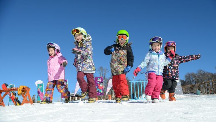 Las escuelas de esquí infantil y las guarderás funcionarán al 50% de su capacidad