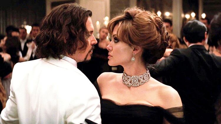 Angelina Jolie y Johnny Depp es una escena de 