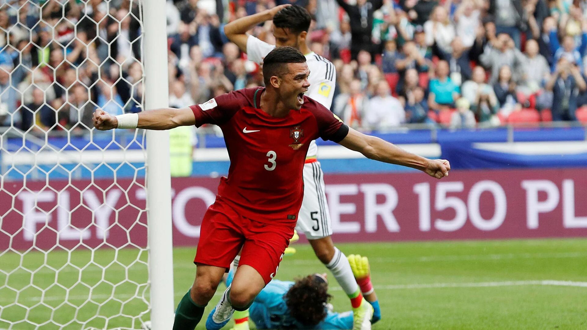 Pepe ya había festejado el gol, que luego fue anulado por el videoarbitraje (Reuters)