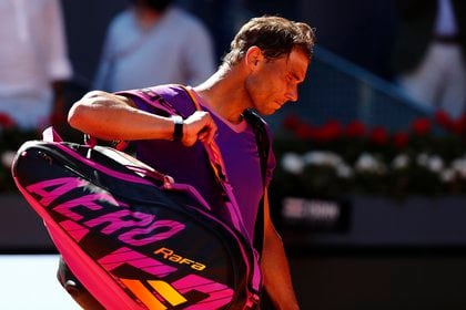 Rafael Nadal estuvo lejos de la versión que mostró en Barcelona y quedó eliminado en cuartos de final (Foto: REUTERS)