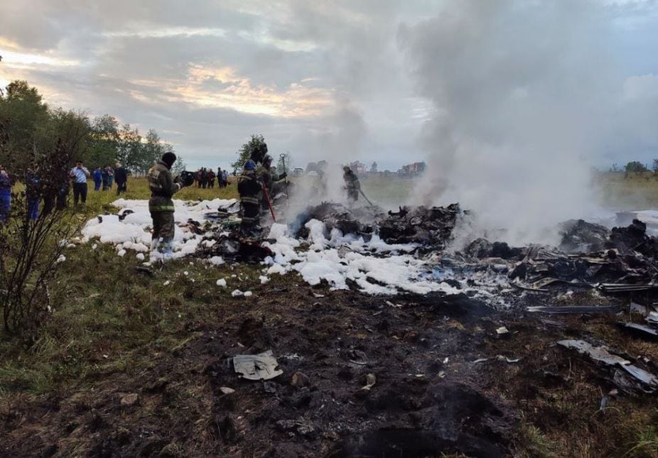 El avión Embraer de Prigozhin cayó en la región de Tver, al noroeste de Moscú, el 23 de agosto. Él y otros comandantes del grupo mercenario Wagner figuraban entre los diez pasajeros del manifiesto de vuelo.