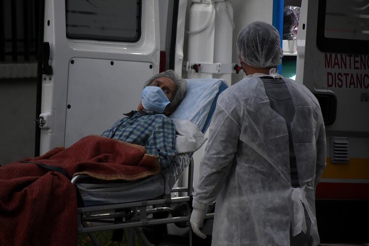 Argentina suma 2.758 casos de COVID-19 positivos confirmados y 131 fallecidos según datos del Ministerio de Salud (Nicolás Stulberg)