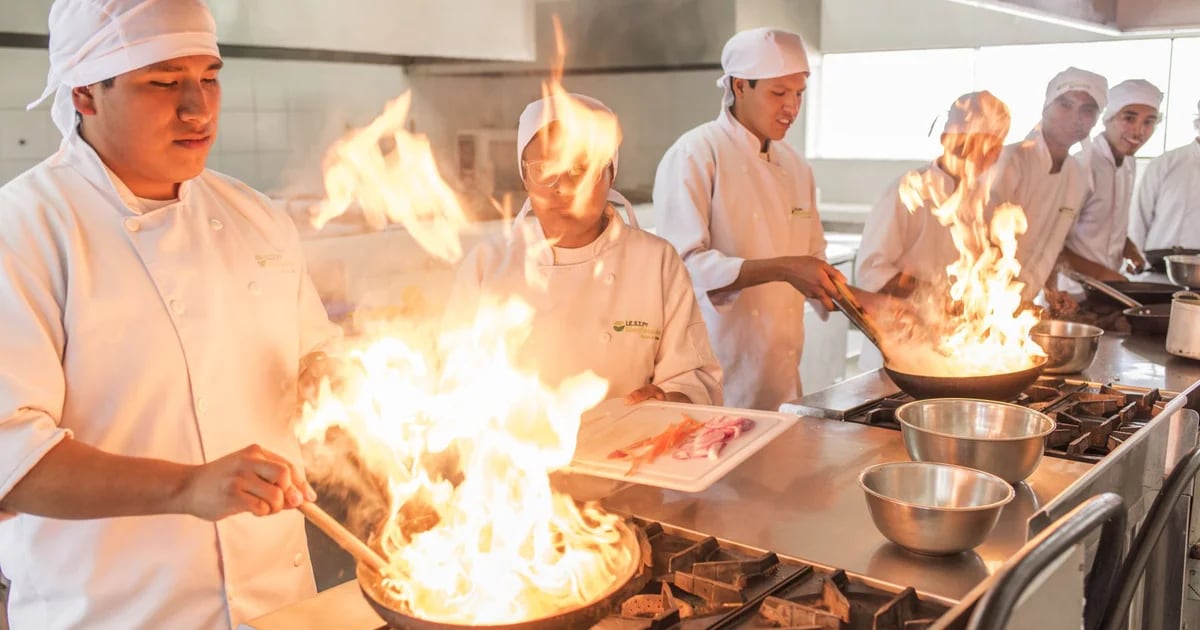 UNMSM ensinará cursos de Gastronomia e Administração de Empresas Marítimas, anunciam autoridades
