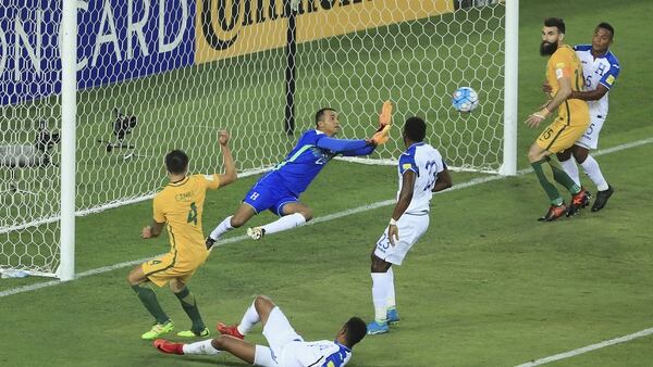 Honduras y Australia definen uno de los dos cupos que quedan para el Mundial (Getty)