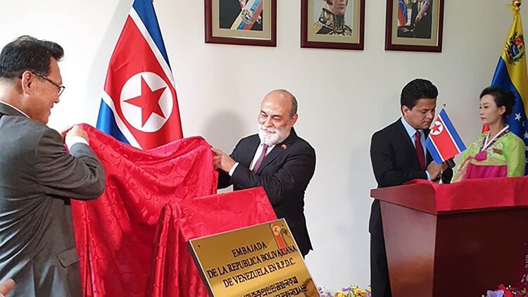 La embajada venezolana se inauguró este miércoles en Pyongyang (Facebook Embajada Rusa)