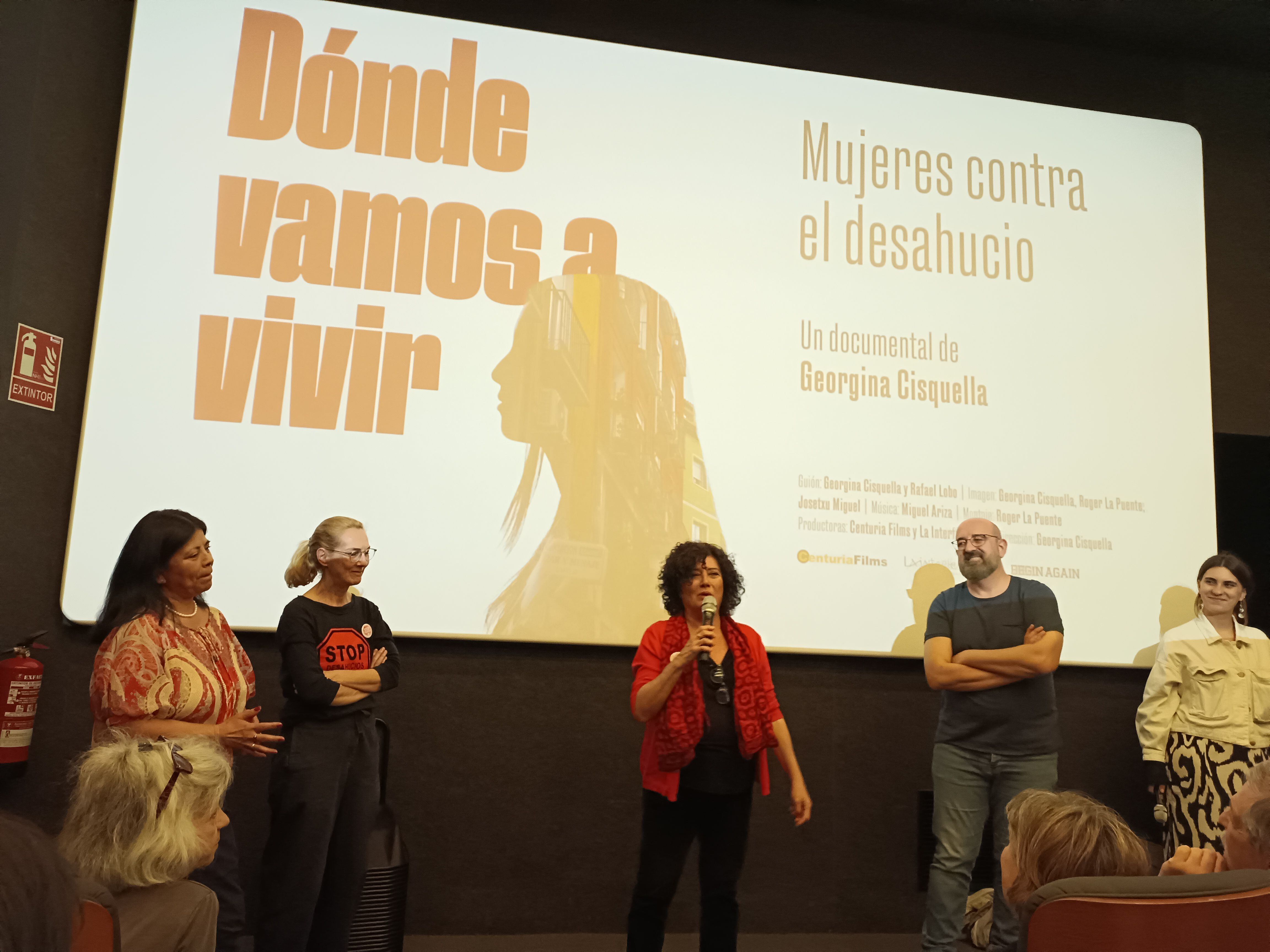 Presentación del documental '¿Dónde vamos a vivir? Mujeres contra el desahucio', dirigido por Giorgina Cisquella. (M.G.A.)