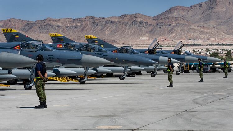 El Gobierno Realizara Una Compra Millonaria De Aviones De Combate Antes Del 10 De Diciembre Infobae