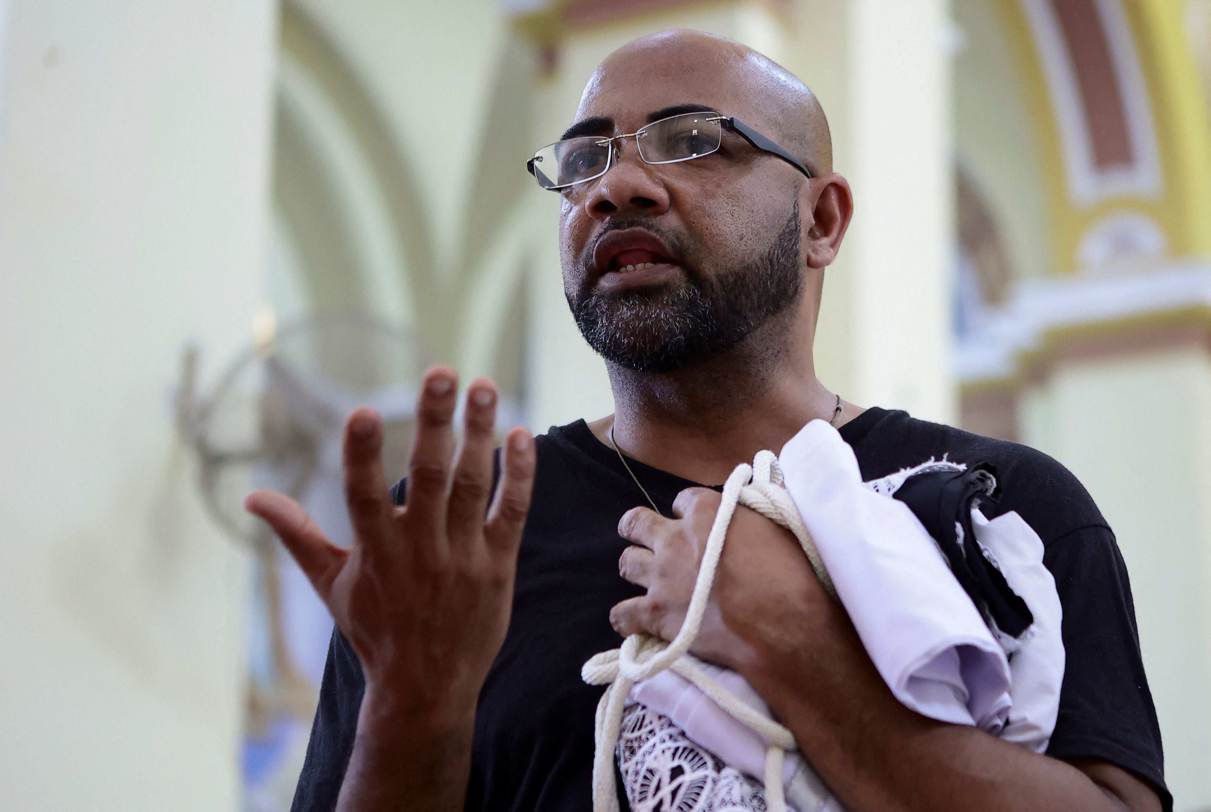 Del total de detenidos, se confirmó la liberación de 9 personas”. Ese reporte incluye la expulsión del país del sacerdote panameño Donaciano Alarcón. (REUTERS)