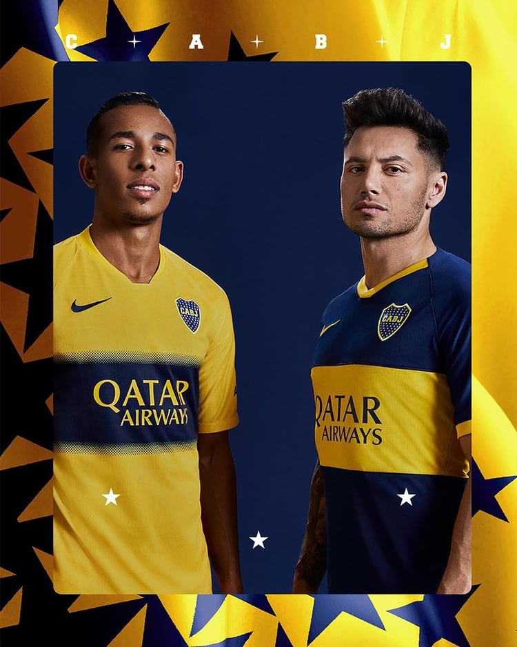Mauro ZÃ¡rate y SebastiÃ¡n Villa, dos de los modelos elegidos para presentar la nueva camiseta de Boca con la firma NikeÂ que se despedirÃ¡ a fin de 2019 (@bocajrsoficial)