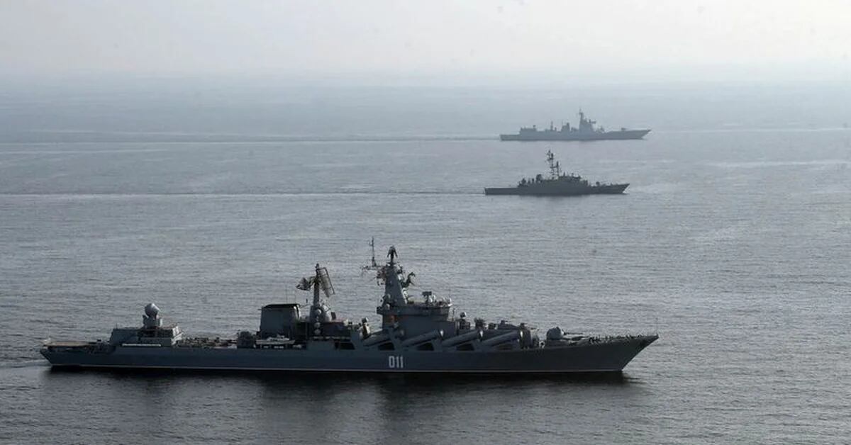 Chinas Bedrohung gegen Taiwan eskaliert: Das Regime stationiert mehr als 60 Flugzeuge und vier Kriegsschiffe in der Nähe der Insel
