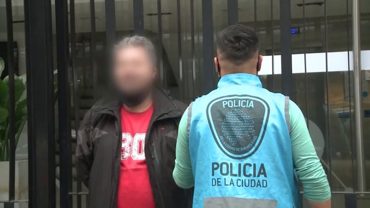 El cadete tras su detención