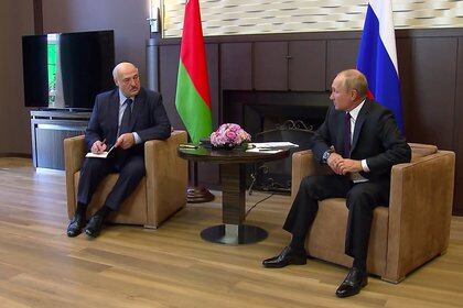 El jefe de Estado de Bielorrusia, Alexander Lukashenko, viajó a Rusia para reunirse con Vladimir Putin en el marco de las protestas que han puesto en jaque su presidencia y fueron catalizadas por un proceso electoral considerado fraudulento por la oposición y parte de la comunidad internacional. Foto: Poder Ejecutivo de Rusia via Reuters
