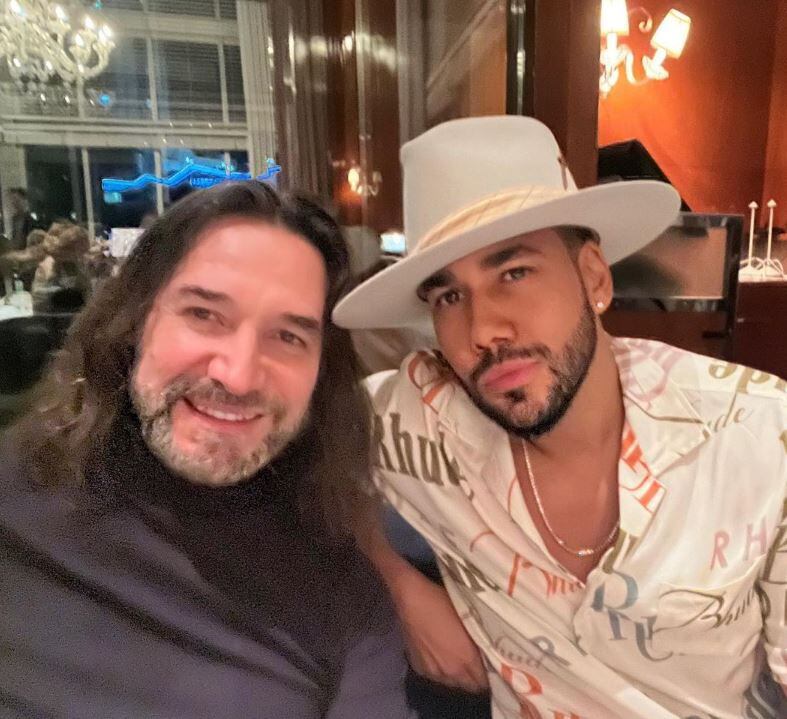 El mexicano y el "Rey de la bachata" compartieron fotos de las celebraciones previas a la boda (Foto: Instagram/@marcoantoniosolis_oficial)