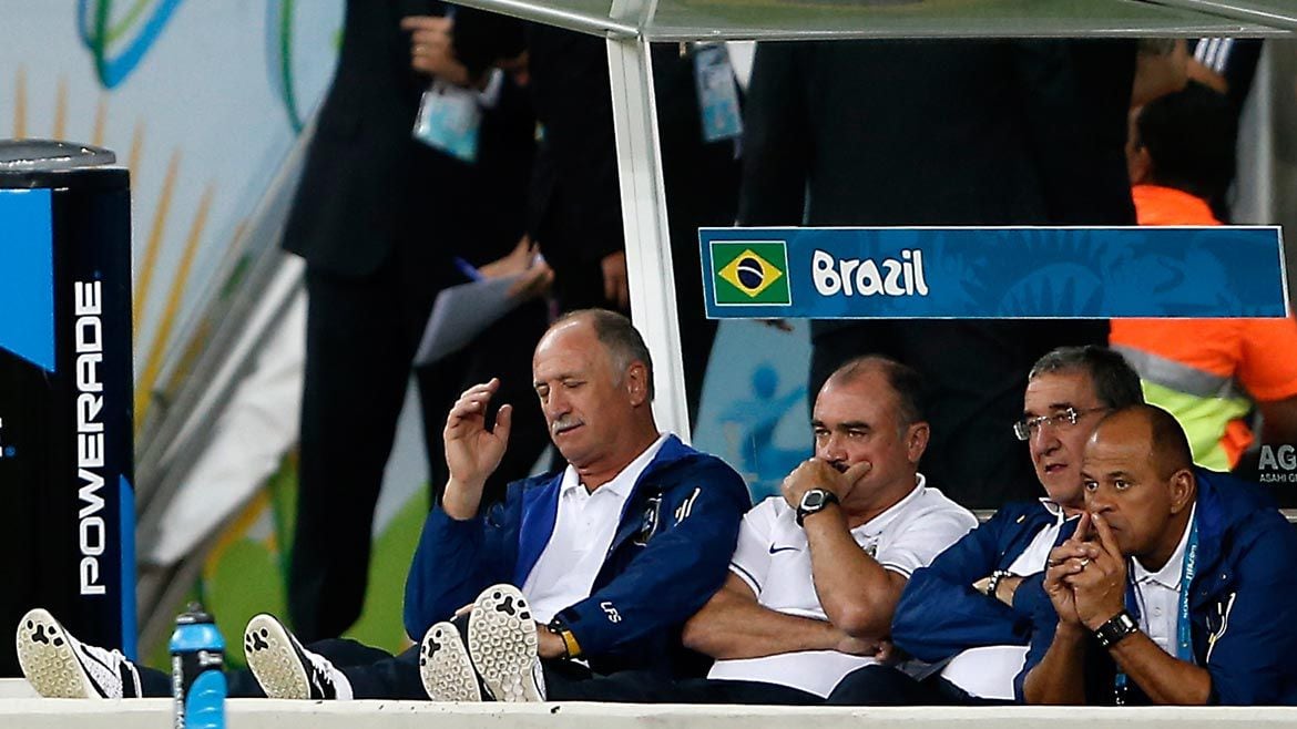 El veterano entrenador, en la "derrota más dura" de su carrera, frente Alemania en Brasil 2014 (AFP)