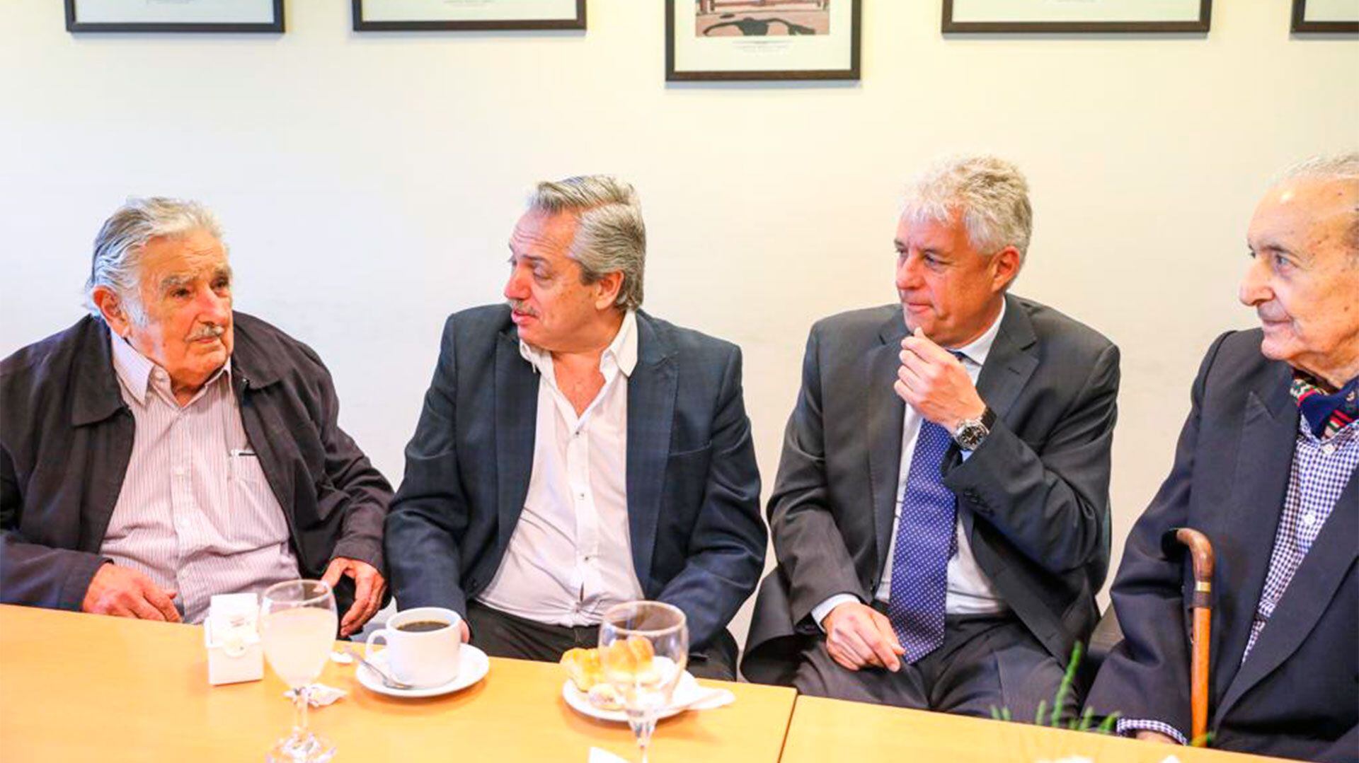 Alberto Fernández junto a José "Pepe" Mujica, en Tres de Febrero
