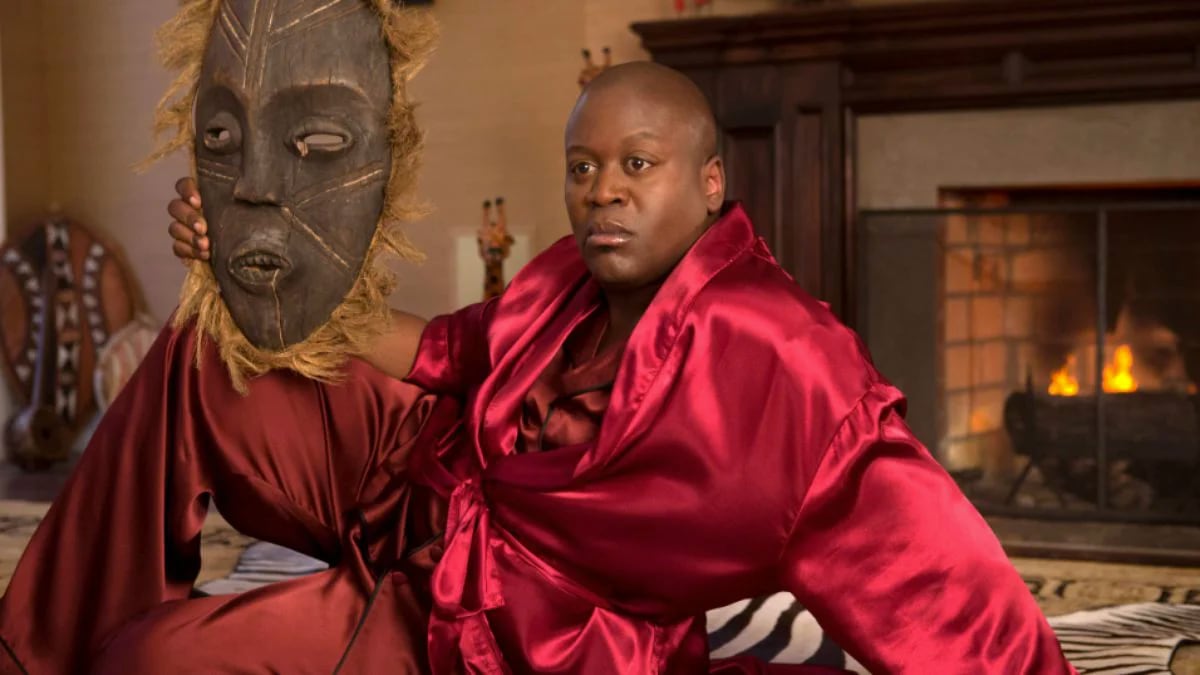 Titus (Titus Burgess) se cree una diva de las artes dramáticas.