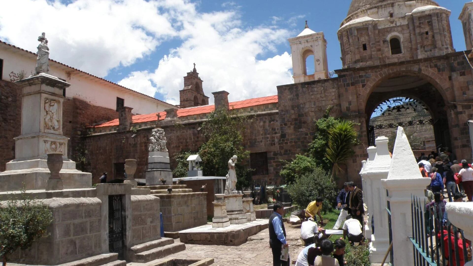Cementerio de la Almudena, el más antiguo del Cusco. Foto: Andina