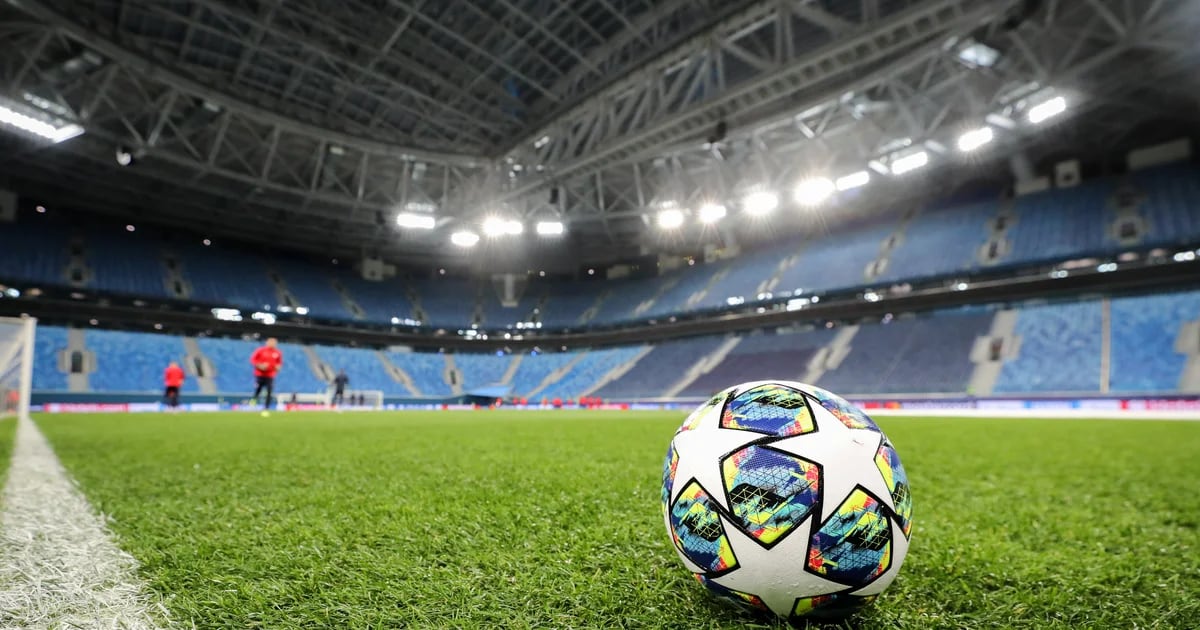 UEFA zezwoliła rosyjskim drużynom do lat 17 na powrót do rozgrywek, a Ukraina ogłosiła nowy bojkot