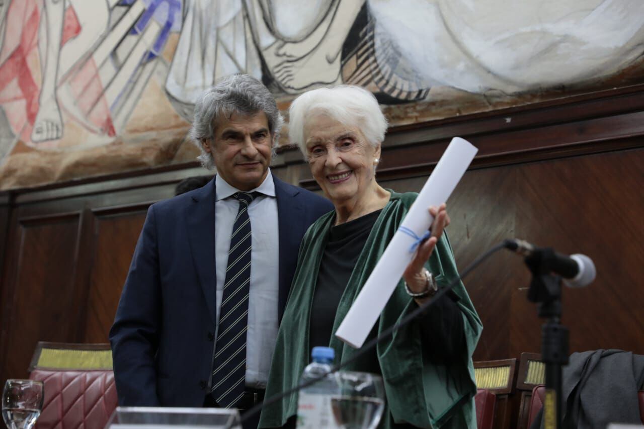 Graciela Fernández Meijide recibió un doctorado honoris causa de la UBA