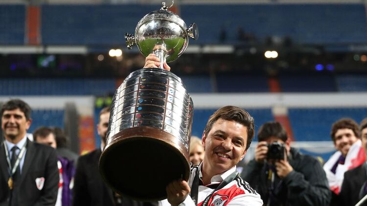 Marcelo Gallardo, con la Copa Libertadores (Reuters)