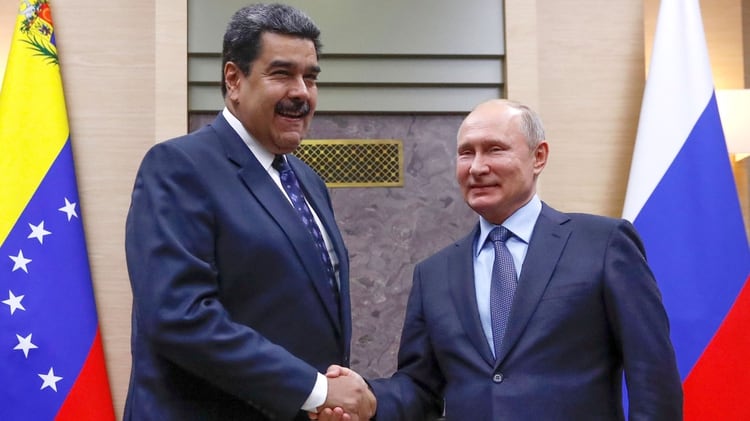 Nicolás Maduro junto a Vladimir Putin (Reuters/ Maxim Shemetov)