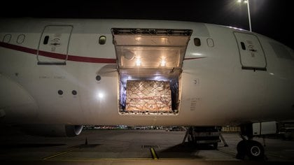 La bodega del Boing 787 puede trasladar 23 toneladas de carga, pero con la pandemia fue habilitada la carga en cabina, lo cual suma otras 7 toneladas. Foto: Santiago Palacios
