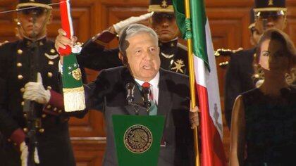 López Obrador durante el grito de independencia de 2019. (Foto: Captura de pantalla)