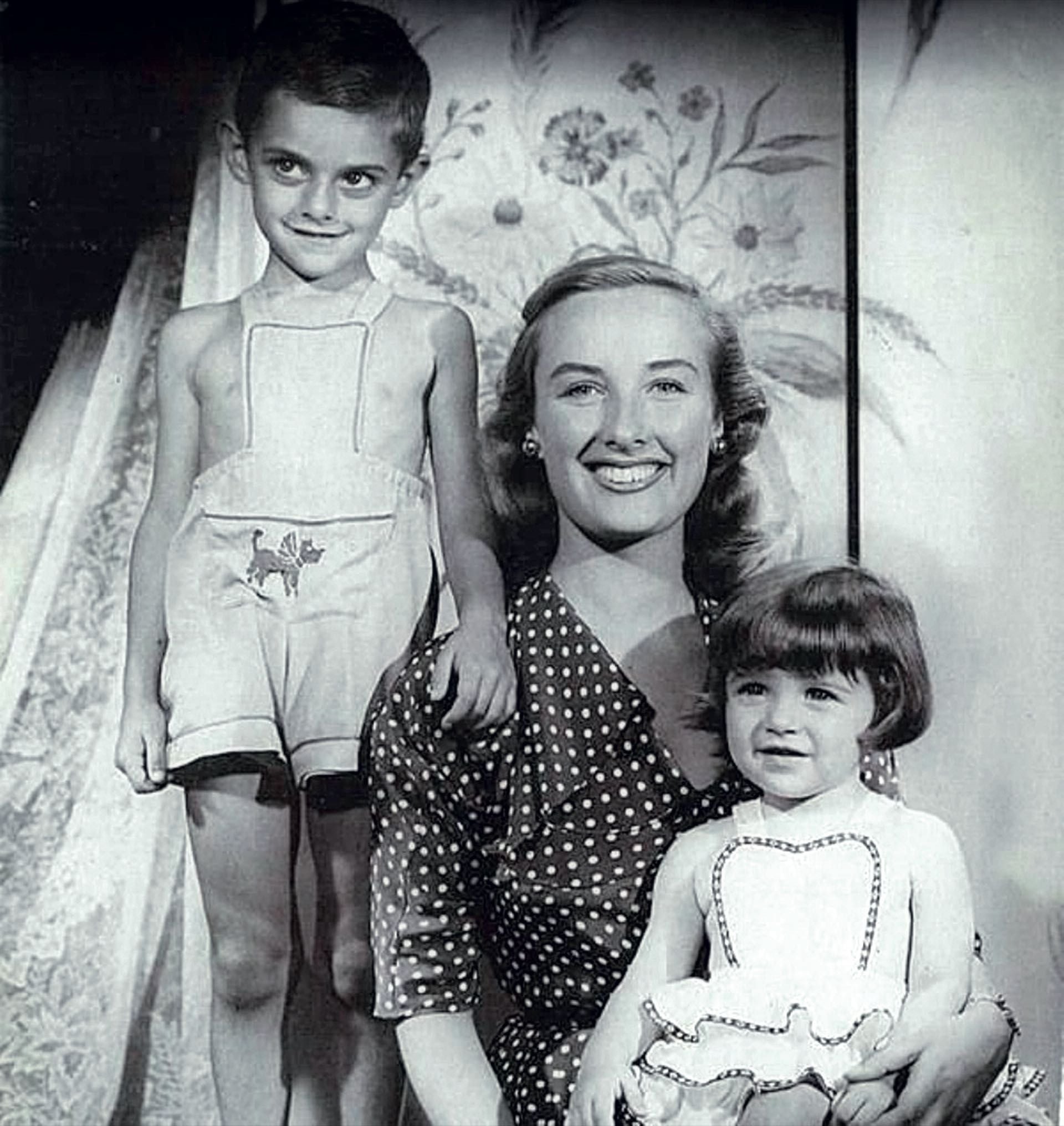 Mirtha Legrand junto a sus hijos Daniel y Marcela de niños. (Foto Archivo GENTE)