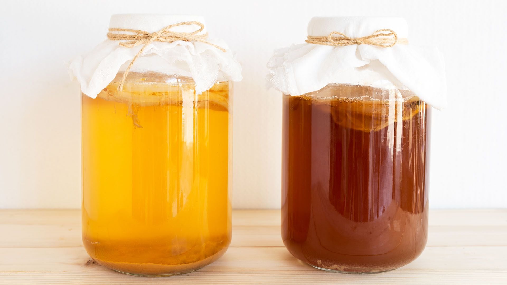 La kombucha es otra fuente de probióticos (Getty)