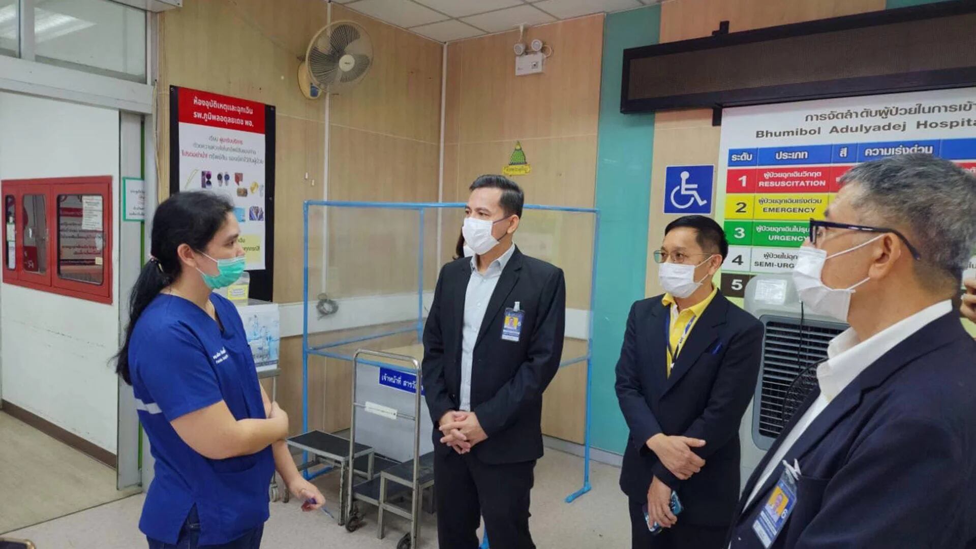Un equipo médico tuvo que cortarle la pierna izquierda por encima de la rodilla, según los responsables del aeropuerto (Don Mueang International Airport - Facebook)