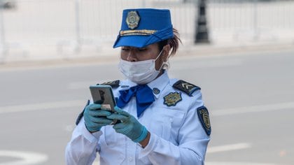 La creación de un padrón de usuarios de celulares tiene detenida una reforma a la seguridad de telefonía móvil en comisiones del Senado (Foto: Cuartoscuro)