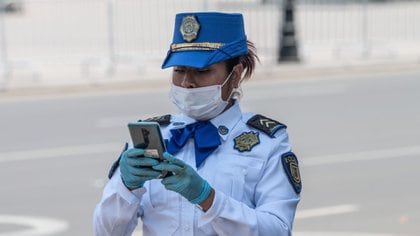 Los mensajes por Messenger también pueden llegar al teléfono (Foto: Cuartoscuro)