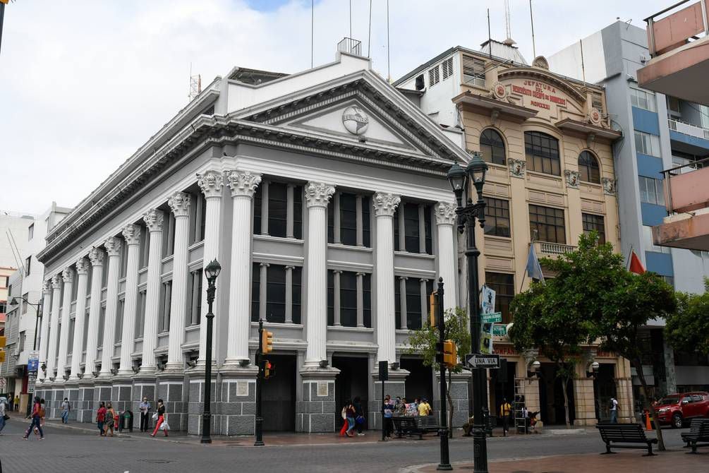 The building of EL UNIVERSO in Escobedo and 9 de Octubre, downtown Guayaquil, where El Mayor Diario Nacional operated between 1932 and 1993. (Photo: Archive/EL UNIVERSO)