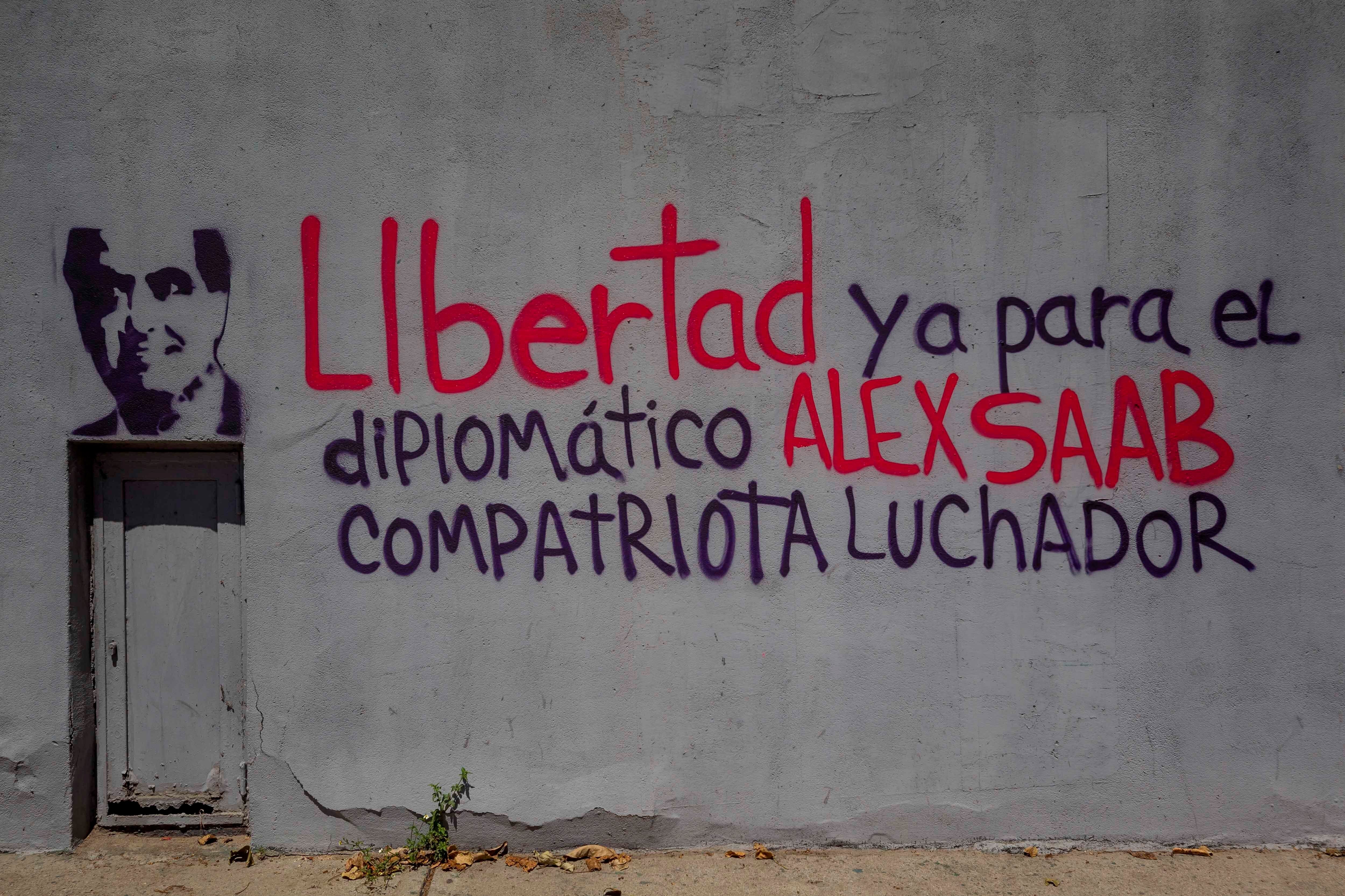 Desde su detención en Cabo Verde el año pasado, la dictadura de Maduro emprendió una fuerte campaña a nivel nacional e internacional para lograr la liberación de Alex Saab (EFE/ Miguel Gutiérrez)