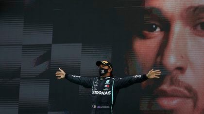 Lewis después de su última victoria (REUTERS / Rafael Marchante)
