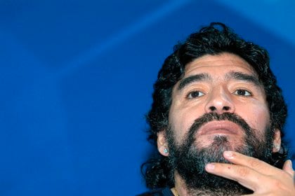 En la imagen, el ex futbolista argentino Diego Armando Maradona (EFE)