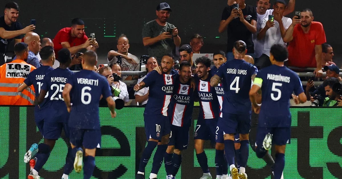 Con un gran gol de Messi, el PSG goleó 4-0 al Nantes y se quedó con la Supercopa de Francia