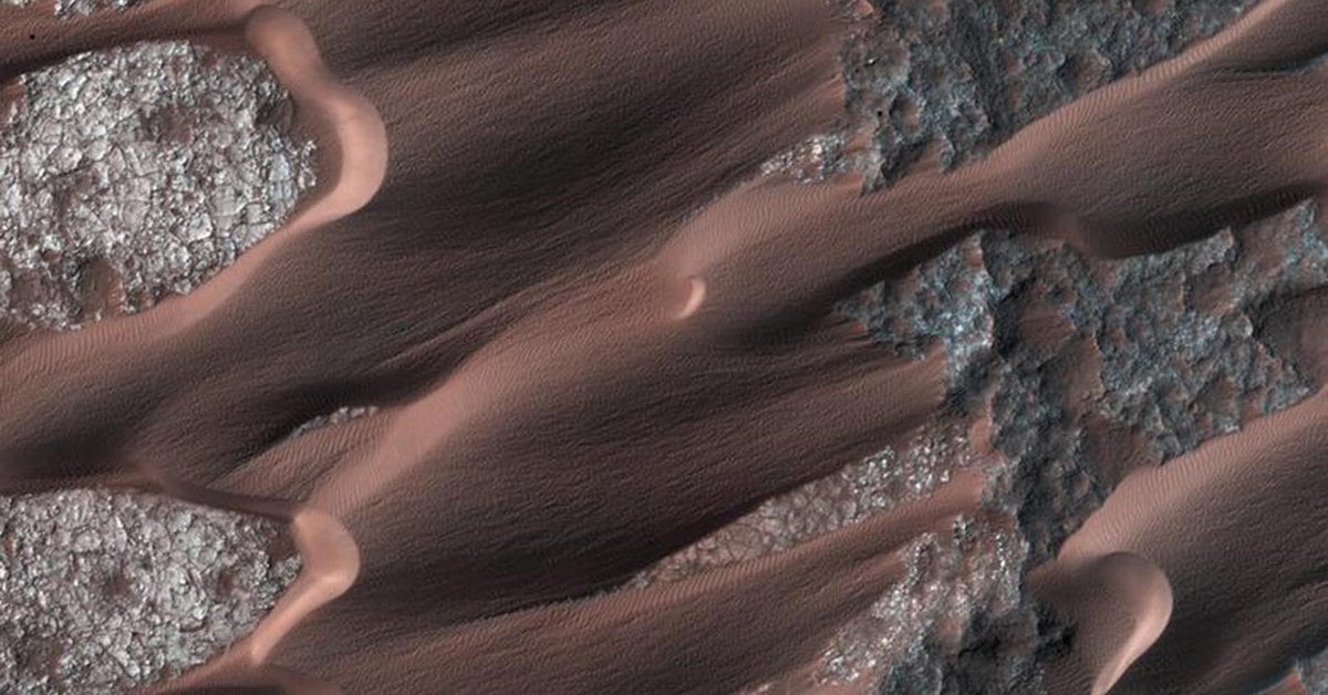 Fascinating Photos of the Dunes of Mars after the arrival of Summer on the Red Planet