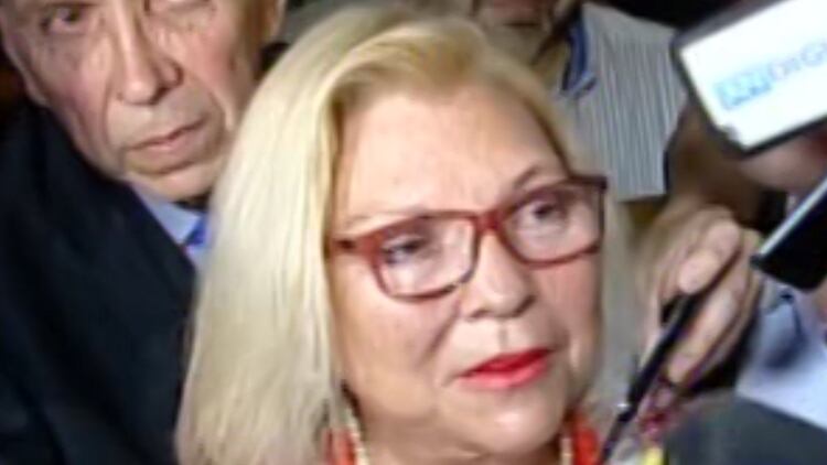 Elisa Carrió, ayer, durante la votación (captura video)